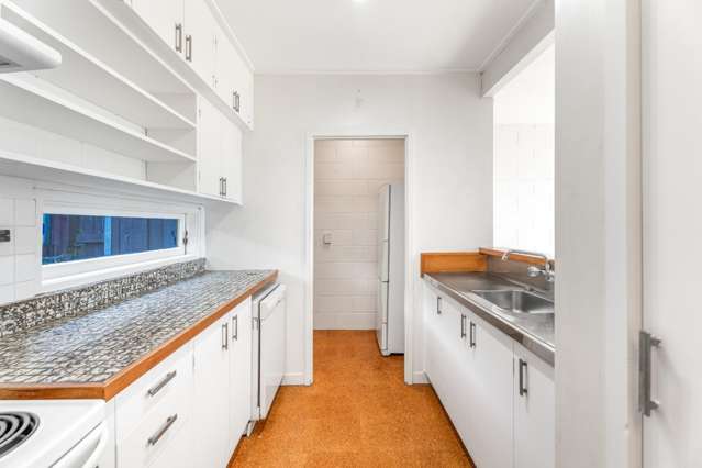 12/14 Fowlds Avenue 1781_4