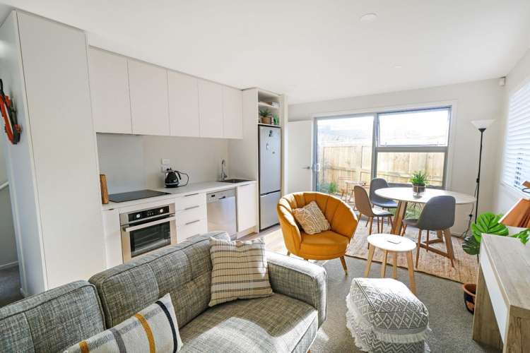 53 McGrath Way Taita_1