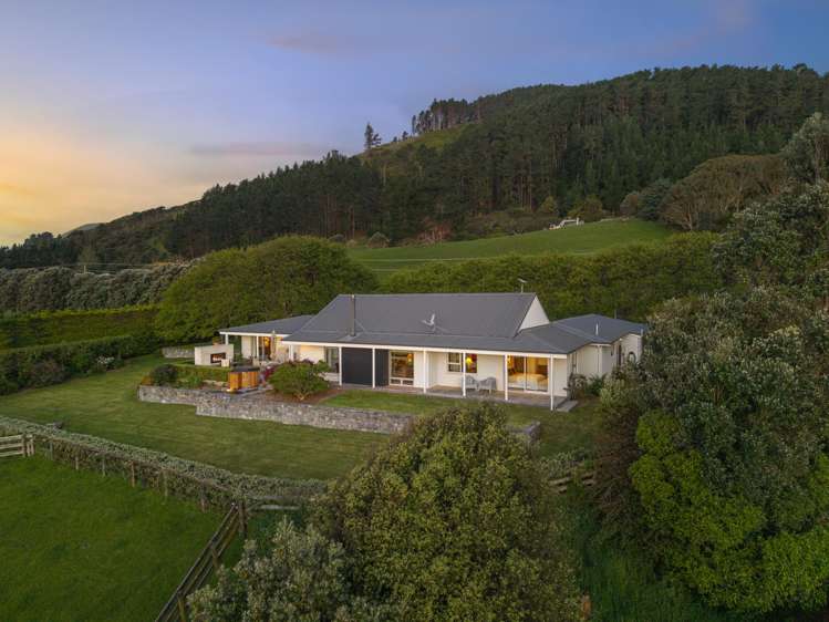 86 Emerald Glen Road Paekakariki_26