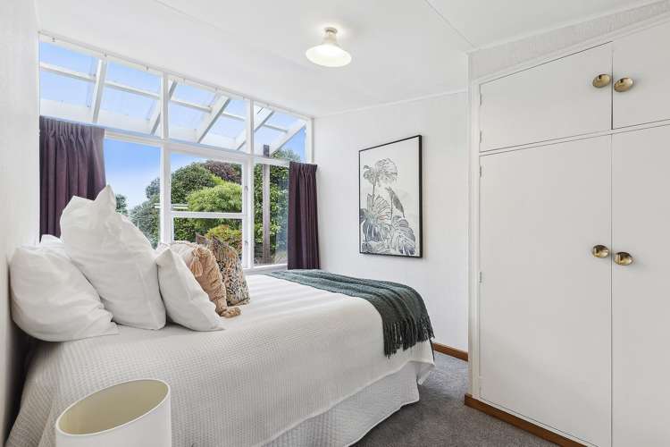 22 Larsen Crescent Tawa_13