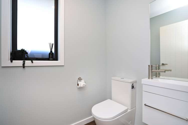 241 Racecourse Road Allenton_28