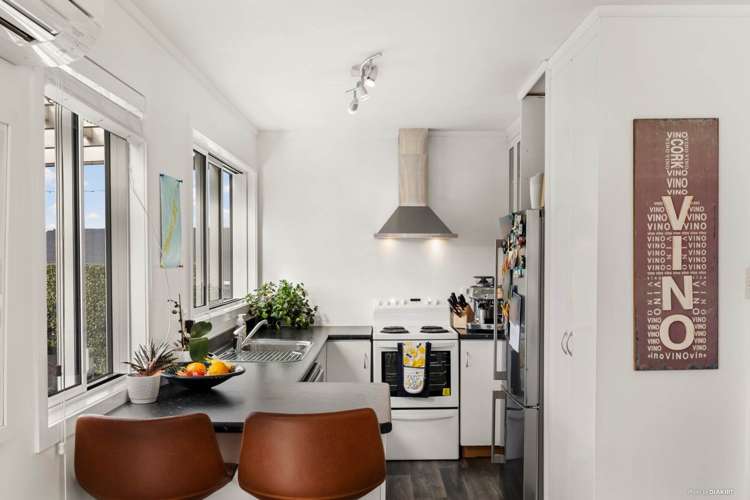 3 Realm Place Massey_2