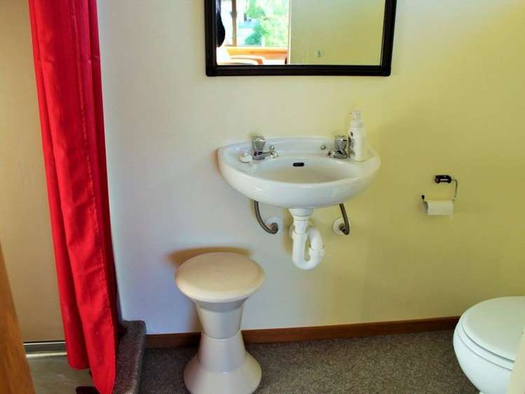 6b Bowen Street Te Anau_16