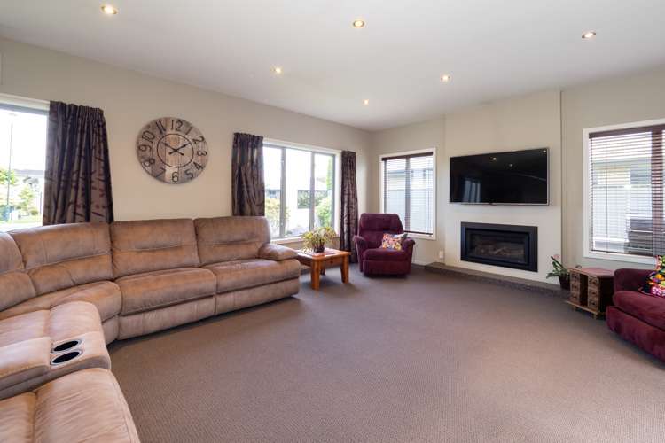 8 Somerset Grove Allenton_6