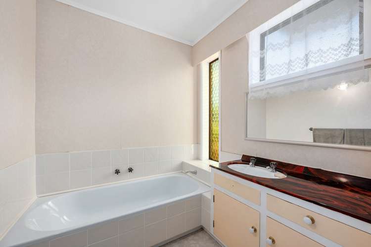 68 Weatherly Road Torbay_9