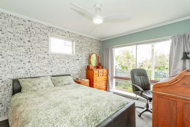 42 Trigg Crescent Taradale_8