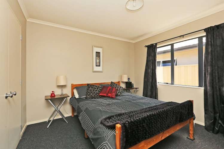 202 Frimley Oaks Frimley_9