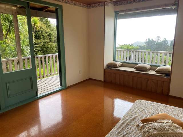 Main Double/122 Lone Kauri Road Karekare_1