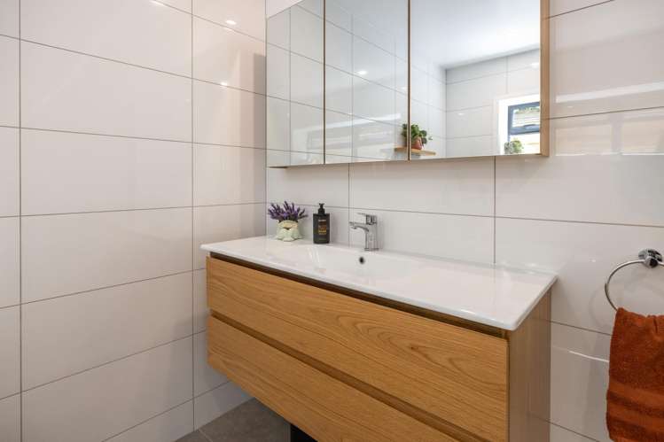 100 Fairview Crescent Omiha_19