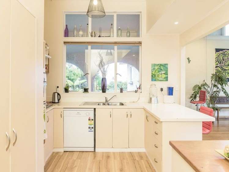 77 Stanley Crescent Beachville_22