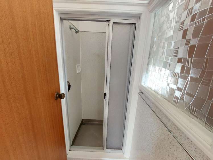 11 Keegan Drive 11410_10