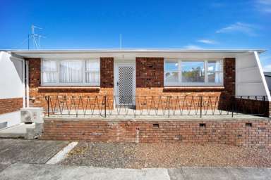 3/45A Titirangi Road_1