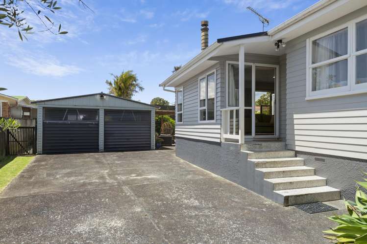 4 Eden Place Pukekohe_13