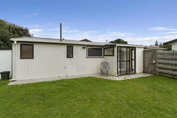 3 Tasman Road Otaki Beach_21