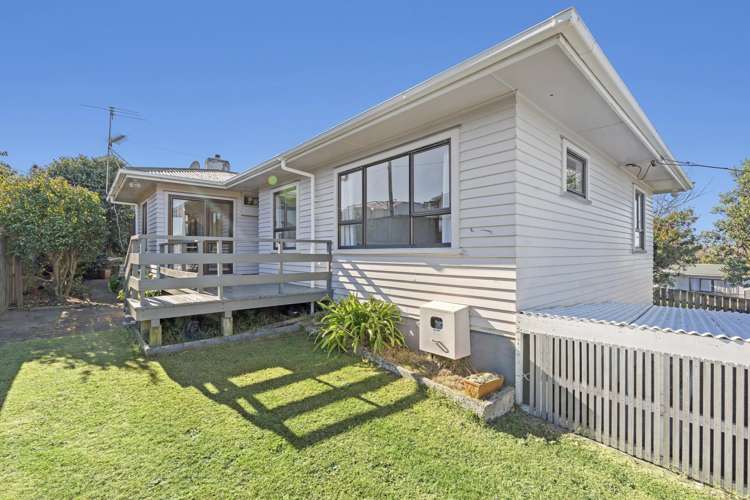 8 Hughson Street Waitara_22