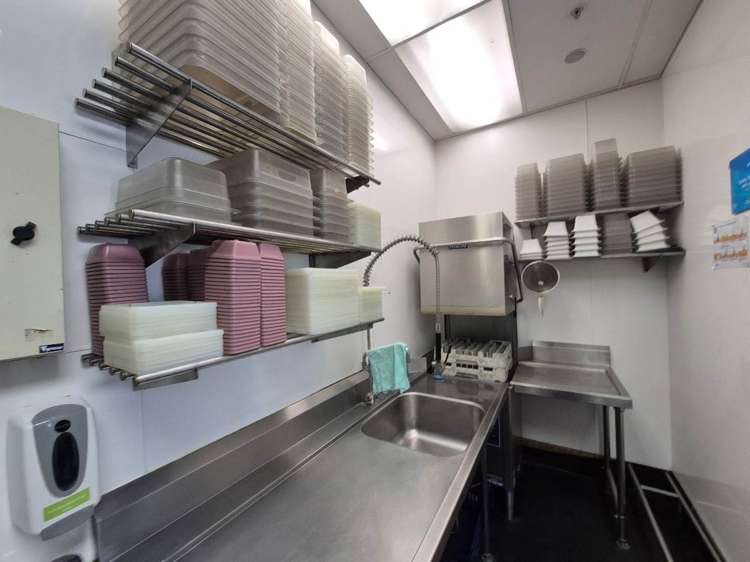 123 Carlton Gore Road Newmarket_10
