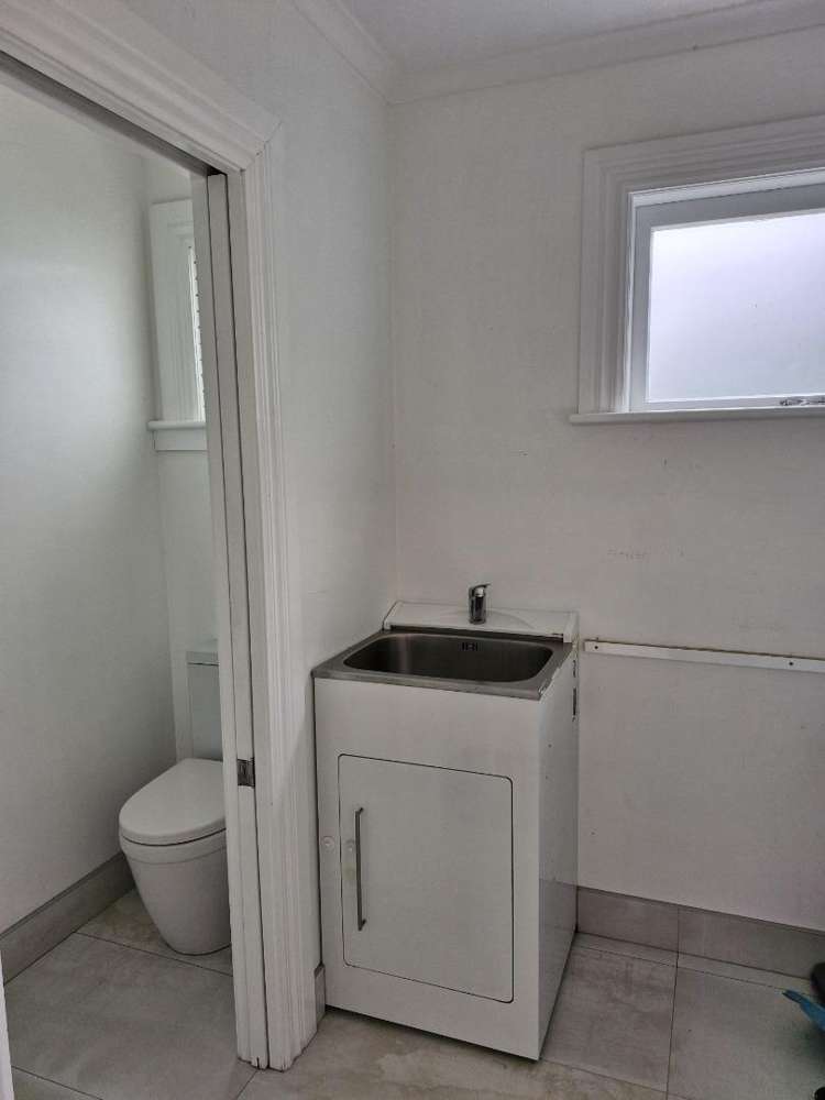 49 Vivian Street New Plymouth_11
