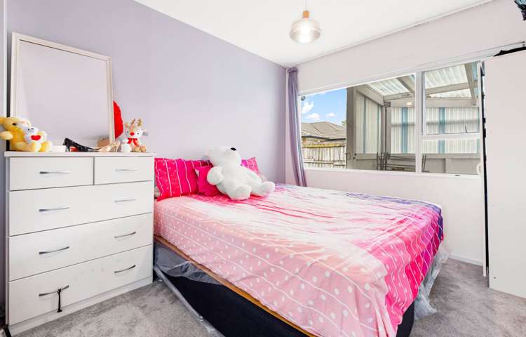 2/32 Canal Road Avondale_12