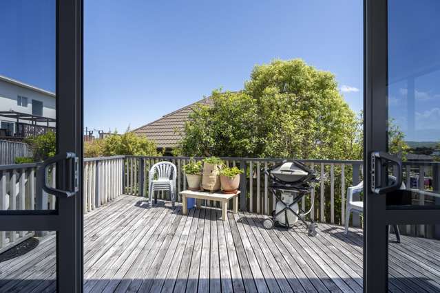 27 Endeavour Drive Whitby_2