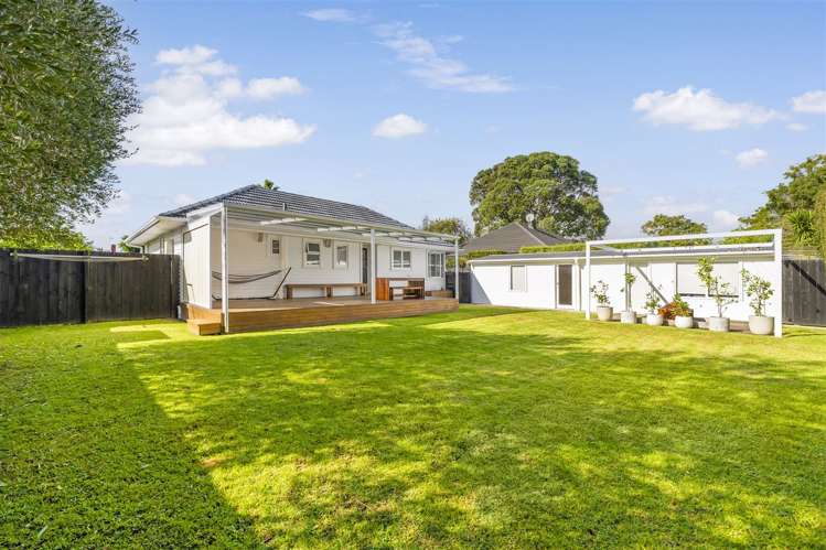 4 London Street Te Atatu Peninsula_17