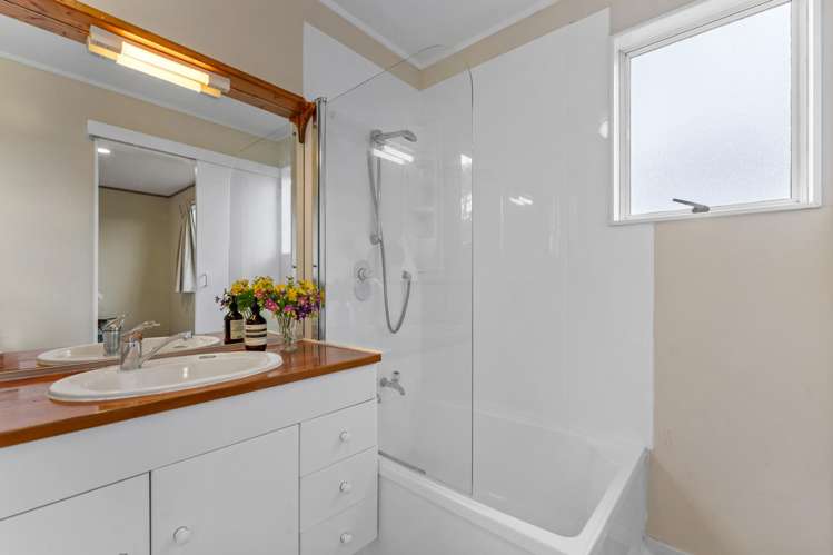 2/56 Lavery Place Sunnynook_13