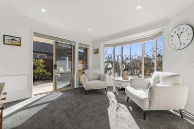 120 Doncaster Drive_1