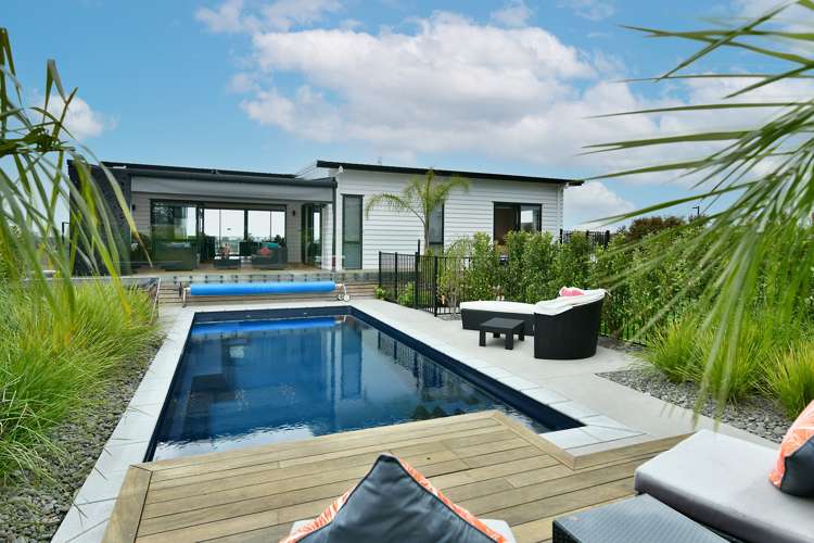 110 Arran Point Parade Orewa_9