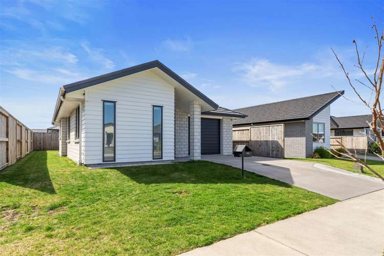 44 Hills View Drive Papamoa_13