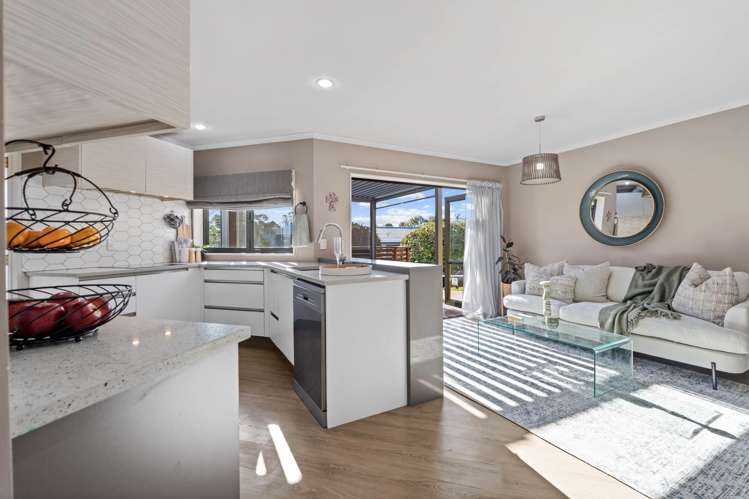 5 Ponderosa Drive Oteha_11