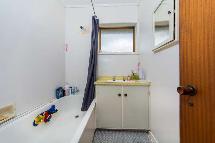 2/65 Edmonton Road Henderson_7