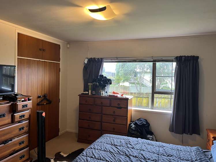 139 McLeod Road Te Atatu South_3