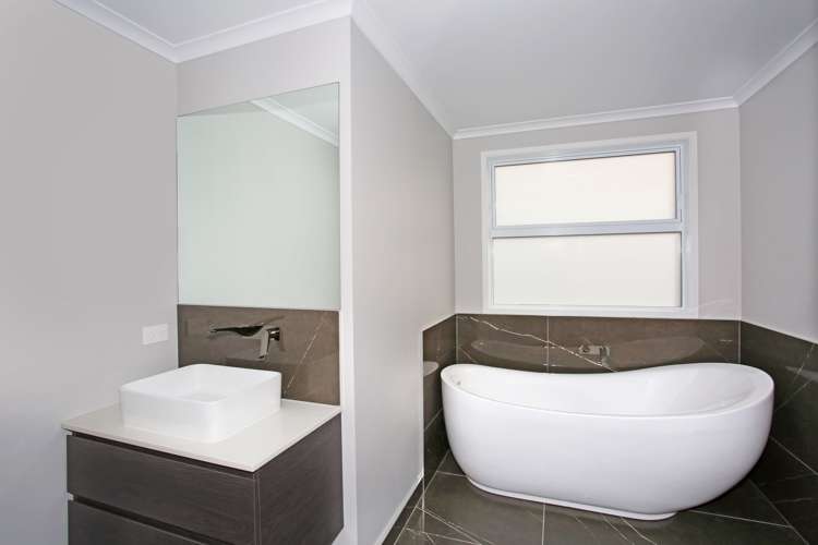 1 Te Paahi Avenue Waiuku_11