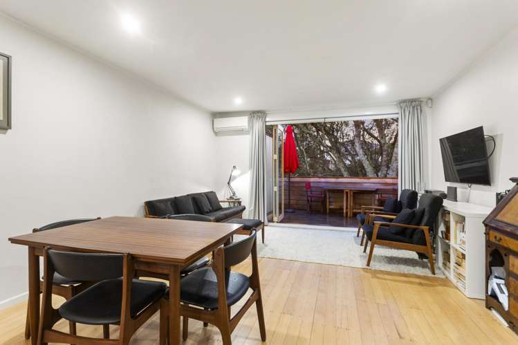 2/5 Larchwood Avenue Westmere_11