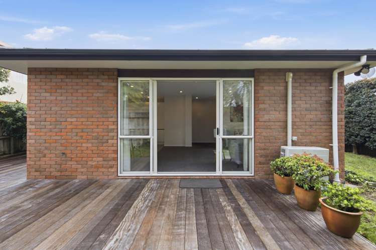 24 Hardley Avenue Mt Roskill_11