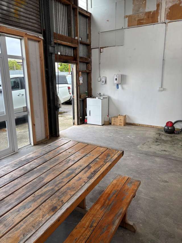 27 Thorn Place Onekawa_2