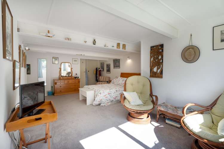 62 Franklyn Road Tawa_13