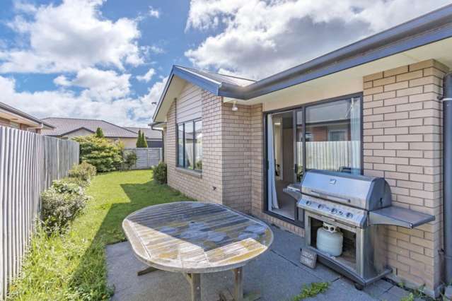 6 Saint Peters Close Woolston_1