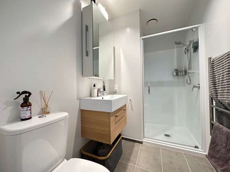 202/4 Bluegrey Avenue Stonefields_4