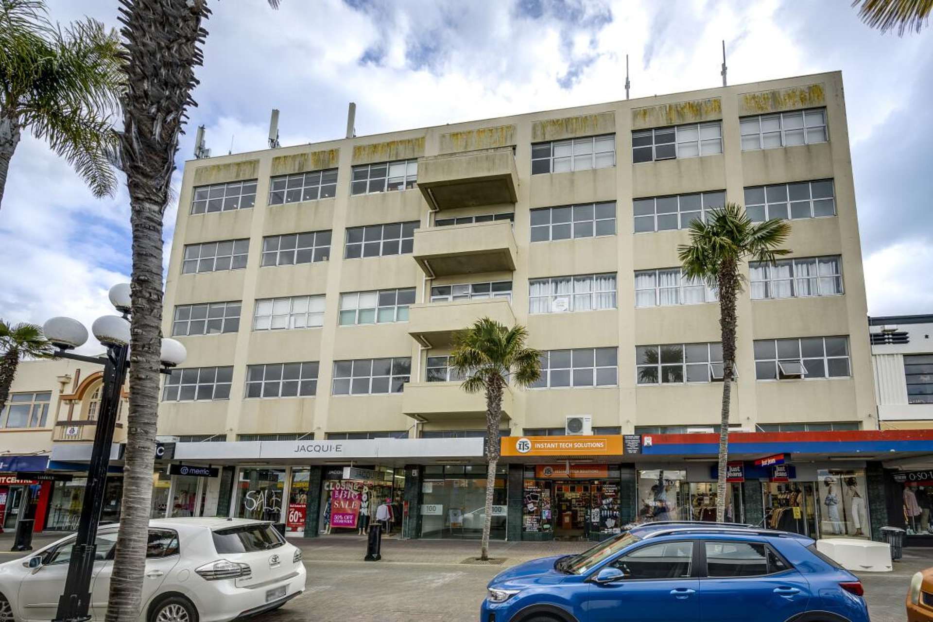 100/9 and 100/10 Emerson Street Napier South_0