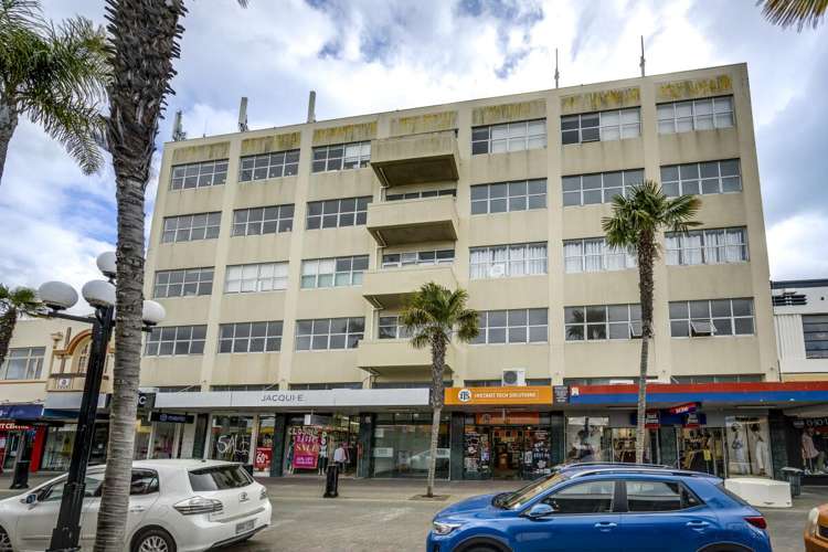 100/9 and 100/10 Emerson Street_0