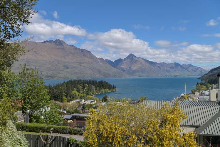 21 Malaghan Street Queenstown_2