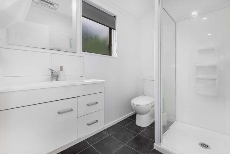 11 Harry Shaw Way Raumati South_12