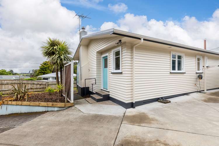 217 Tukapa Street Westown_14