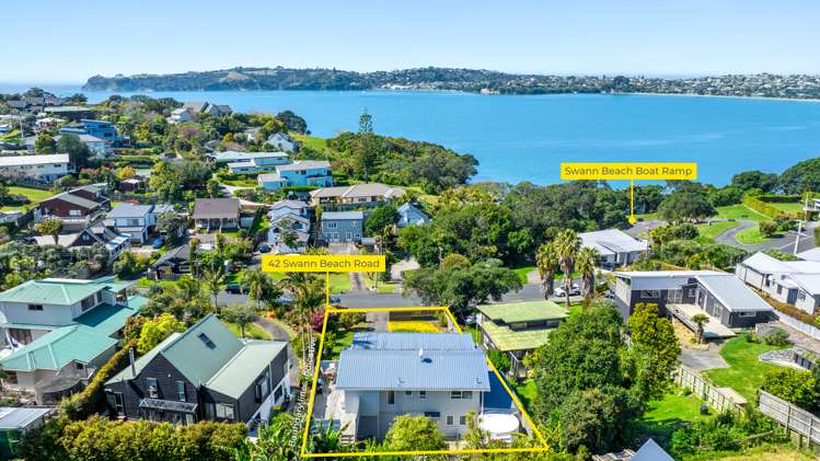 42 Swann Beach Road Stanmore Bay_29