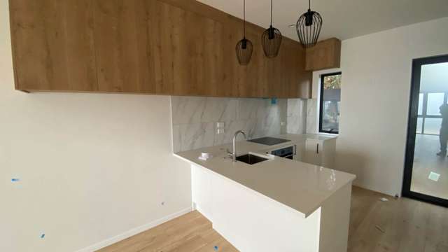 10/6 Kereru Street Henderson_3