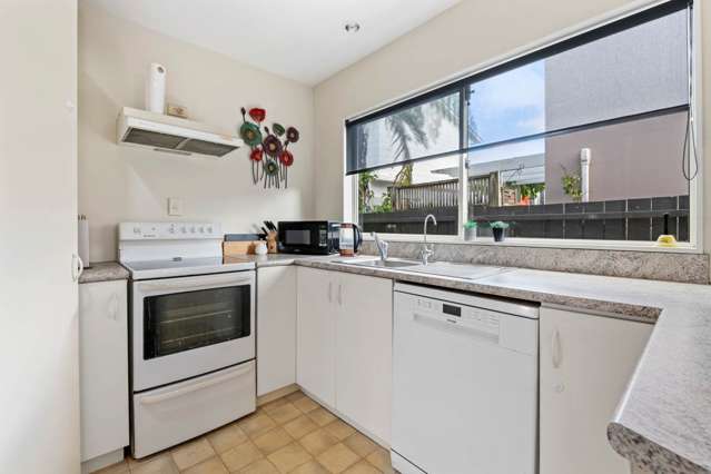 3/670 Whangaparaoa Road Stanmore Bay_4