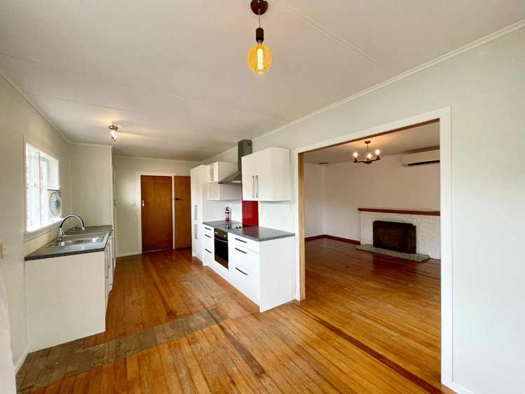 15 Beaumont Crescent 2157_4