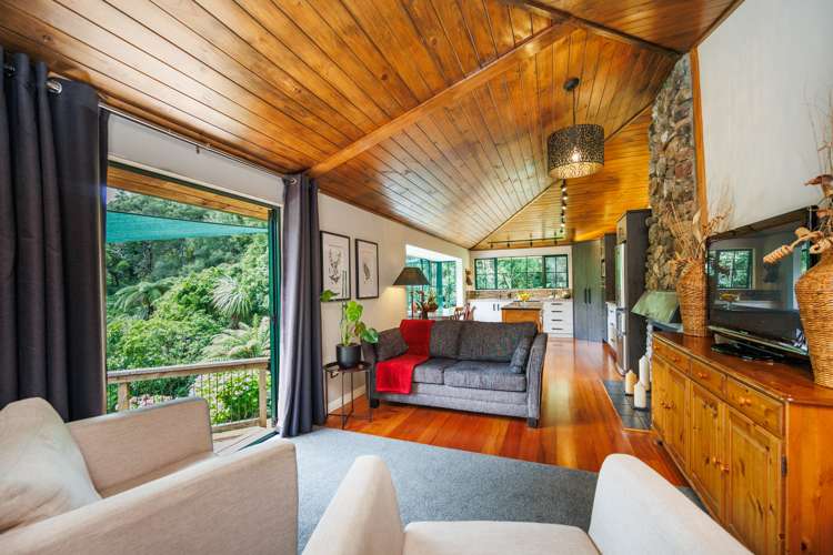 9 No 1 Line Pohangina_8