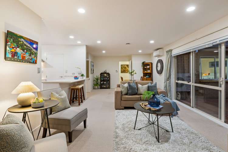 94 Lakeside Drive Orewa_1