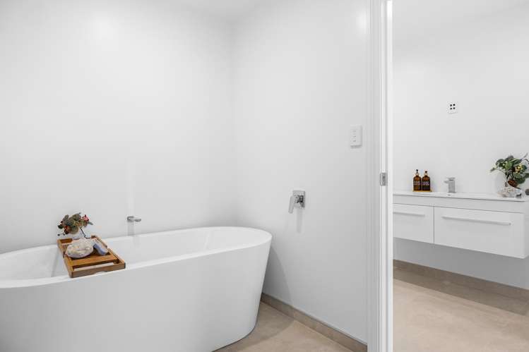 137 Mairehau Road Marshland_16